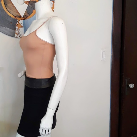 Zenana adjustable straps Nude Bodysuit - Picture 3 of 7